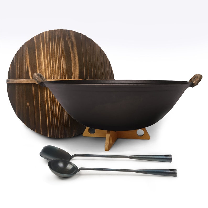 Chinese Cast Iron Wok + Spatula Set Carbon Steel Pan with Lid Flat Bottom  No Chemical Coated for All Stoves 36cm 
